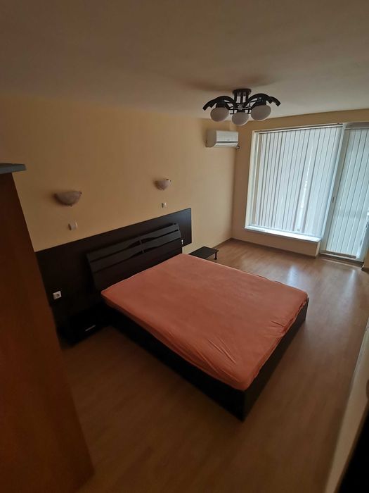 Дава се под наем Двустаен апартамент в Бургас, Славейков - 65 кв.м за 193.8 € - Снимка #2