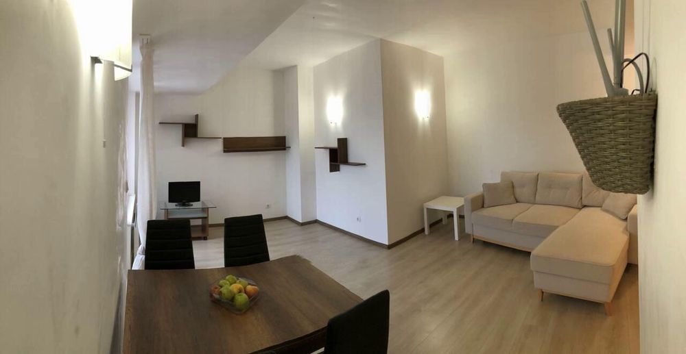 Дава се под наем Тристаен апартамент в София, Младост 4 - 75 кв.м за 700 € - Снимка #1