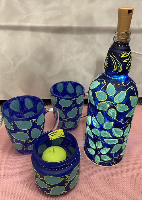 Рисувани светеща бутилка и комплект чаши и свещник