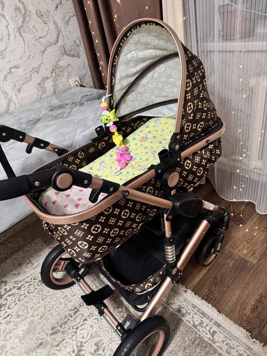 Десткая коляска