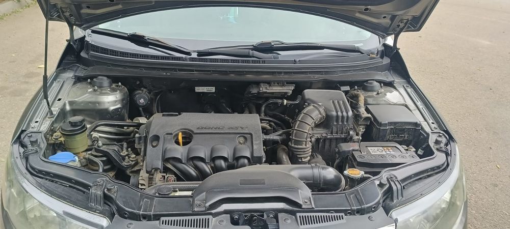 Продаю Kia Cerato 2011 года