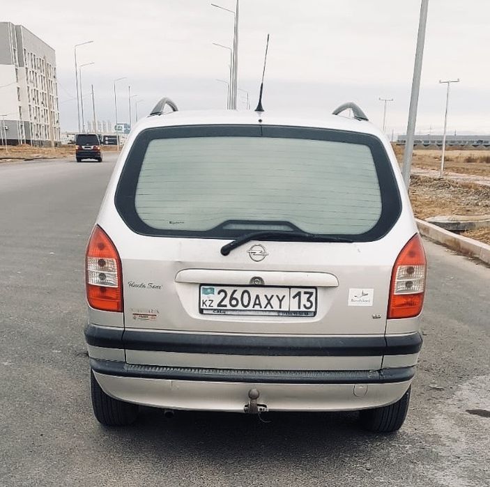 Продам машину Opel Zafira