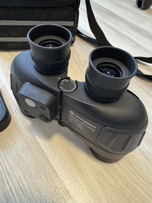 Binoclu maritim excelent
