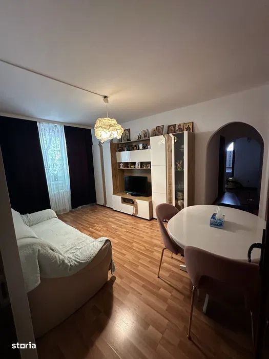 Apartament 4 camere-zona Drumul Taberei/ Parc Moghioros