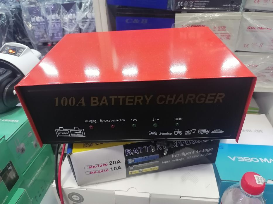 Универсальная автоматическая зарядка 12/14.6/24 Volt (до 400 Amp-Hr)!!