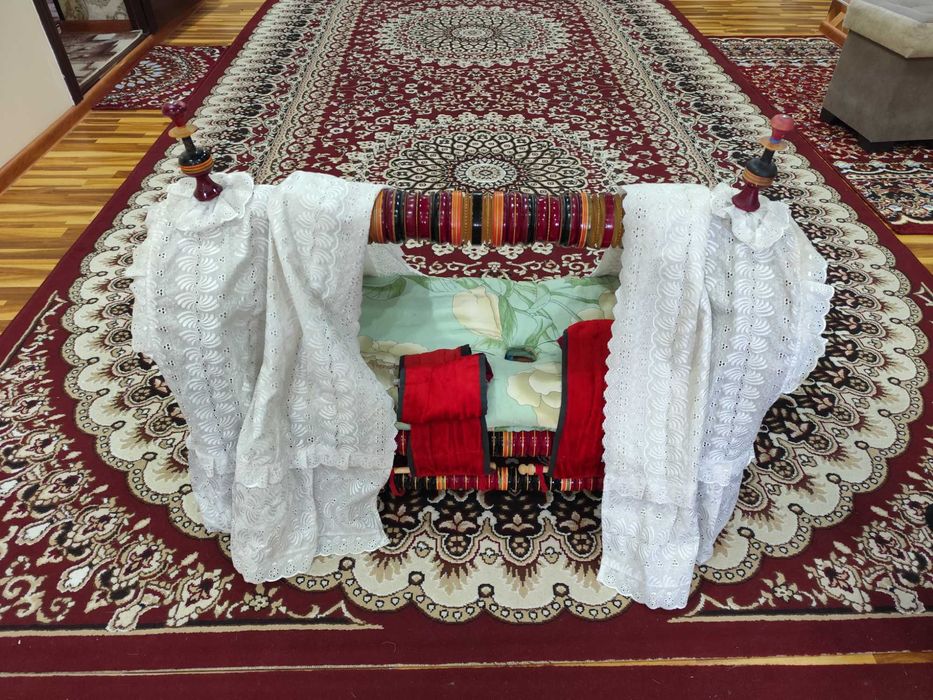 Бешик, колыбельная