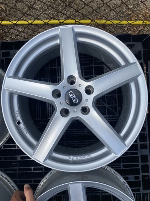 17 цола 5 х 112 мм Мерцедес , Фолксваген  , VW , Ауди , Шкода