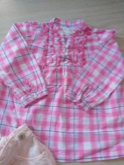 Рокля в кутия нова-22лв.и много красиви фирмени лотове-35-60лв.