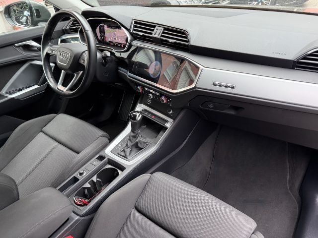 Audi Q3 quattro 2021