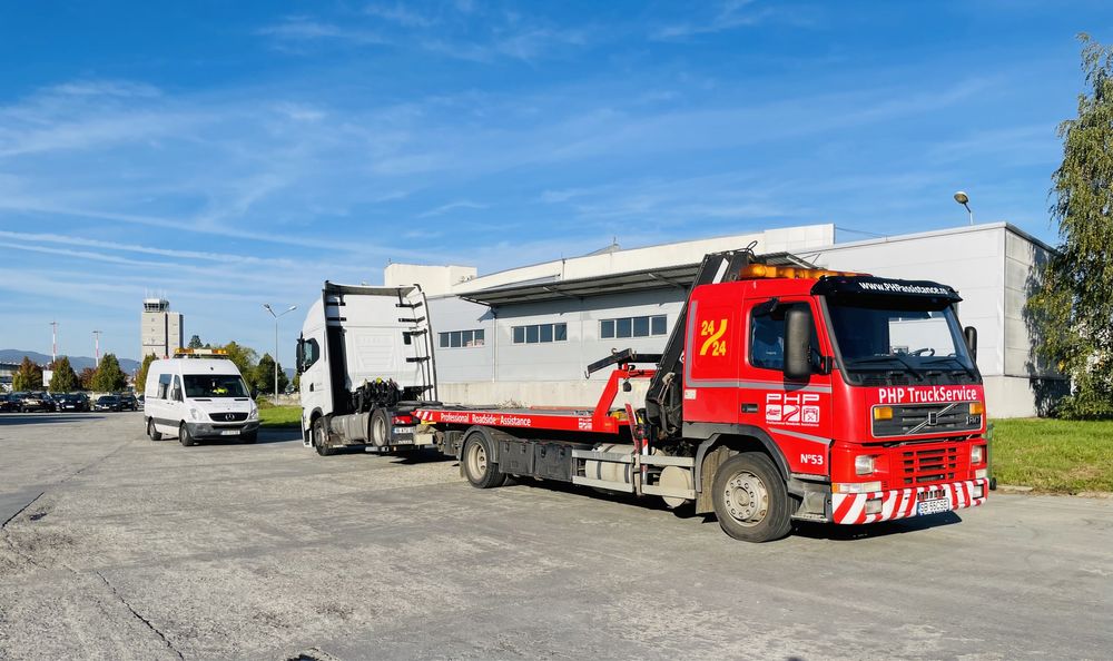 Tractari Auto Sibiu Ridicari auto cu macara Tractari camioane