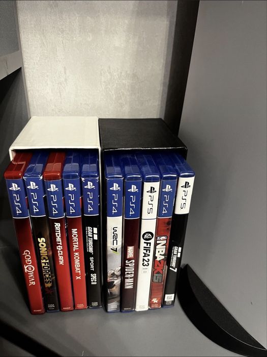 Почти неизползван в перфектно сьстояние PS5.