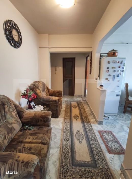 Apartament cu 2 camere decomandate, 52 mp, AC, boxa, renovat, zona Mic