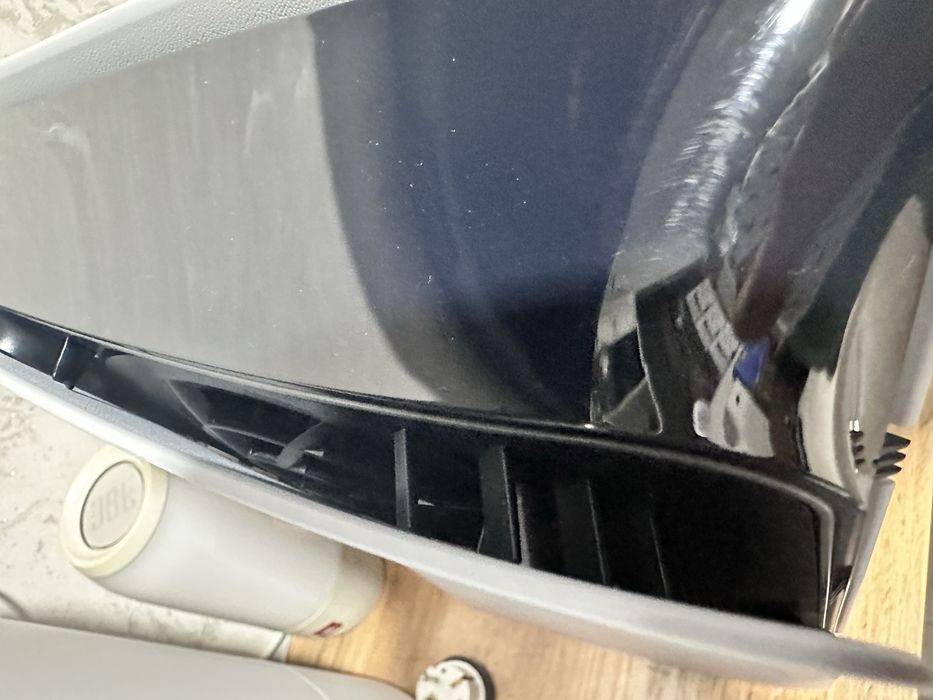 Продам Playstation 5 Pro 2TB с играми 25шт привозной гарантия 1год