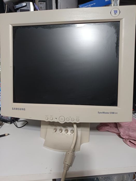 Samsung syncmaster 570b monitor vintage