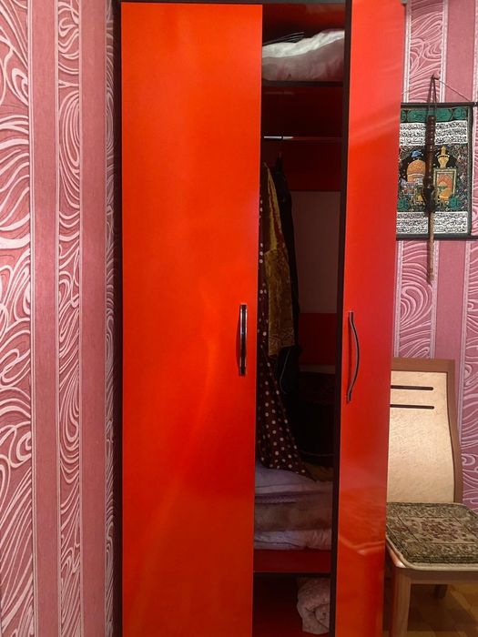 Срочно шкаф для одежды