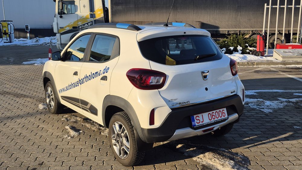 Dacia Spring  15600 km