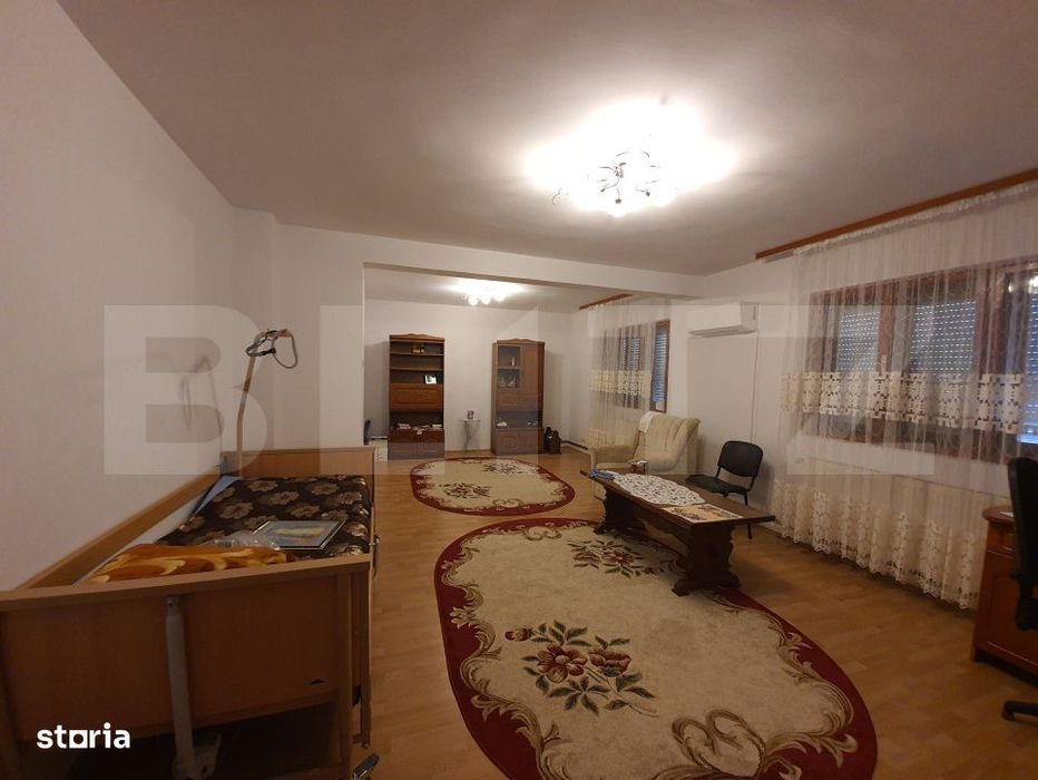 Vila cu 5 camere, 280 mp, livada pe rod, zona Valea Voievozilor
