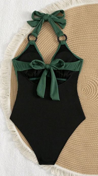 Продавам чисто нов бански