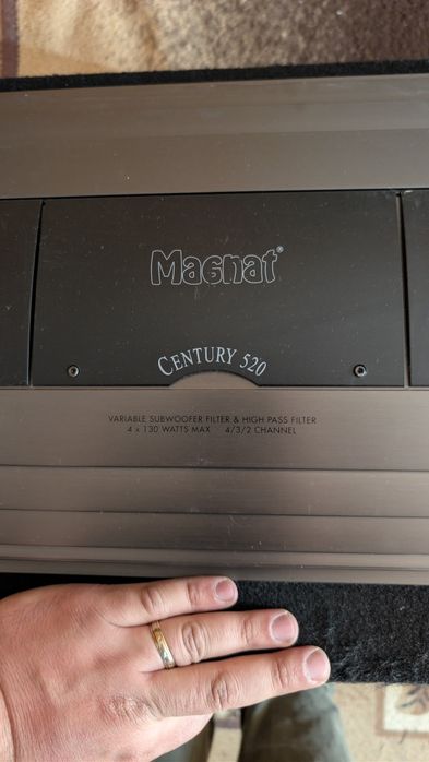 Amplificator auto magnat