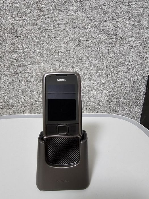 Продам Nokia 8800 Carbon