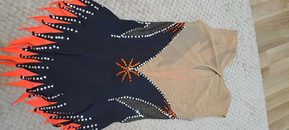 Трико за художествена гимнастика