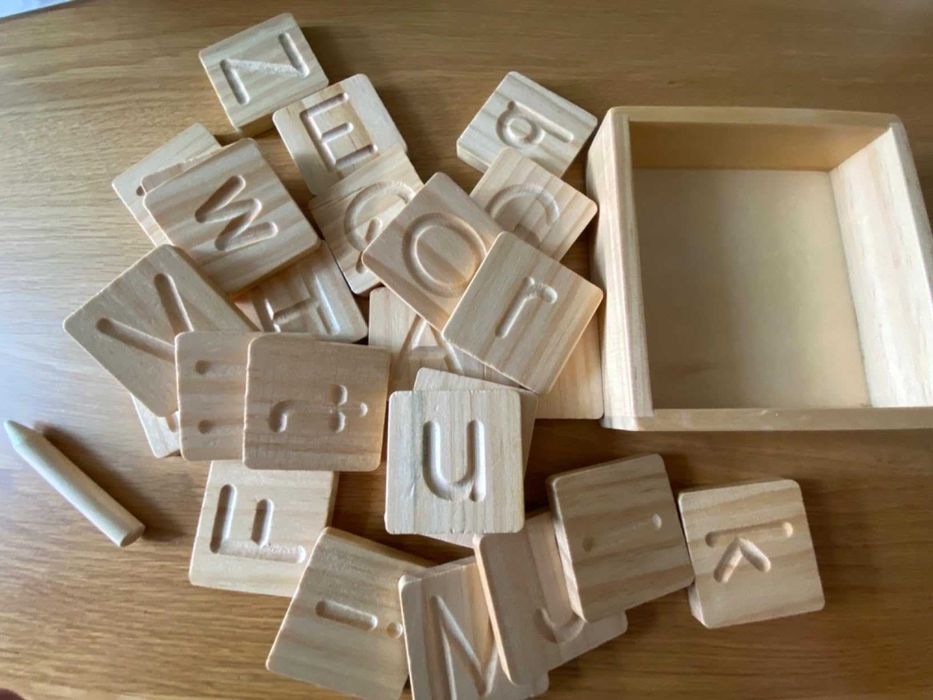 Дървени двустранни плочки за изучаване на азбуката - английски