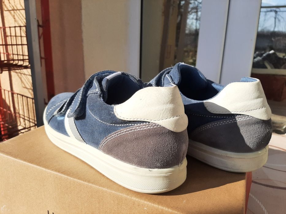 Primigi обувки 39