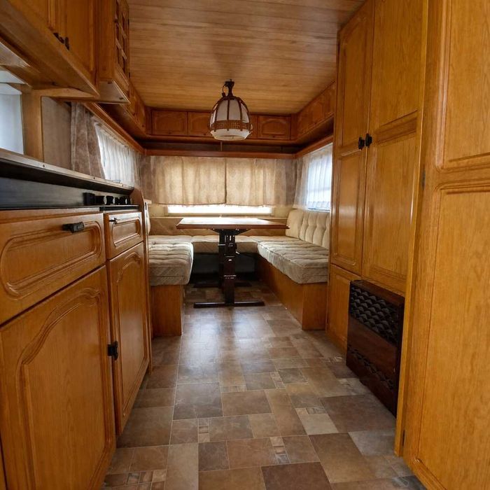 Rulotă cu panou solar