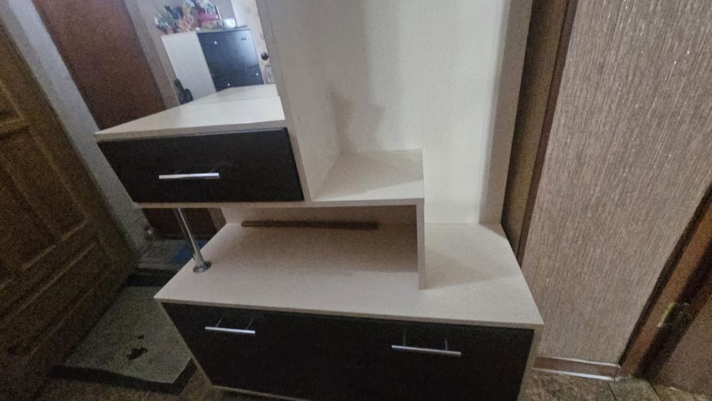Продам шкаф для прихожей