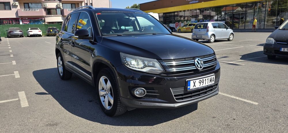 Автомобил  vw tiguan
