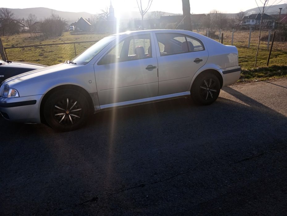 Vând Skoda Octavia 1