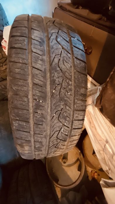 Продам шины всесезонка размер 225:60:17