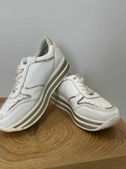 Дамски обувки естествена кожа