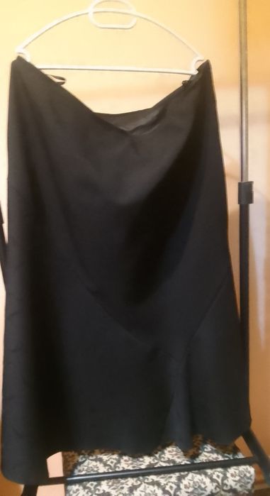 Fusta eleganta in clini