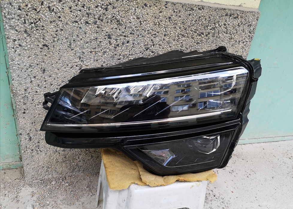 Оригинален фар Шкода Карок Skoda Karoq Full Led