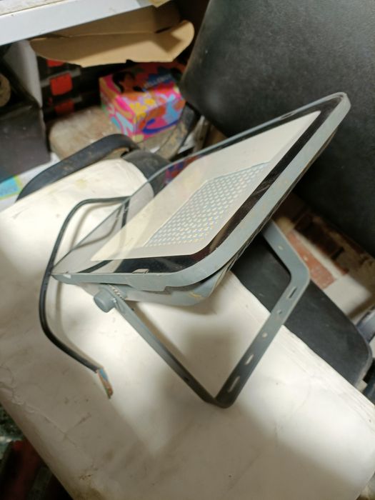 LED прожектор Philips BVP155 100W