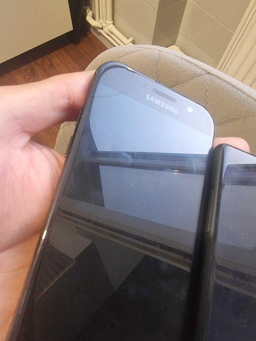 telefoane de piese samsung a5 si sony xperia zx2 nu se aprinde