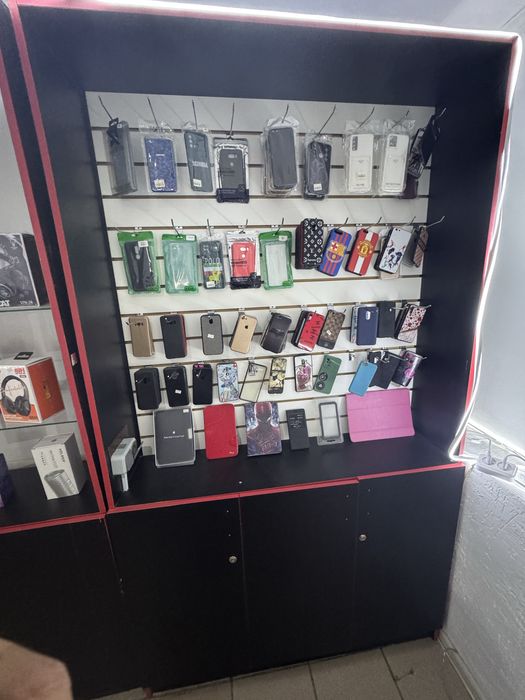 Витрина шкаф со стеклом