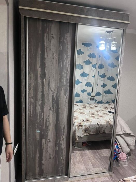 Спальний гарнитур