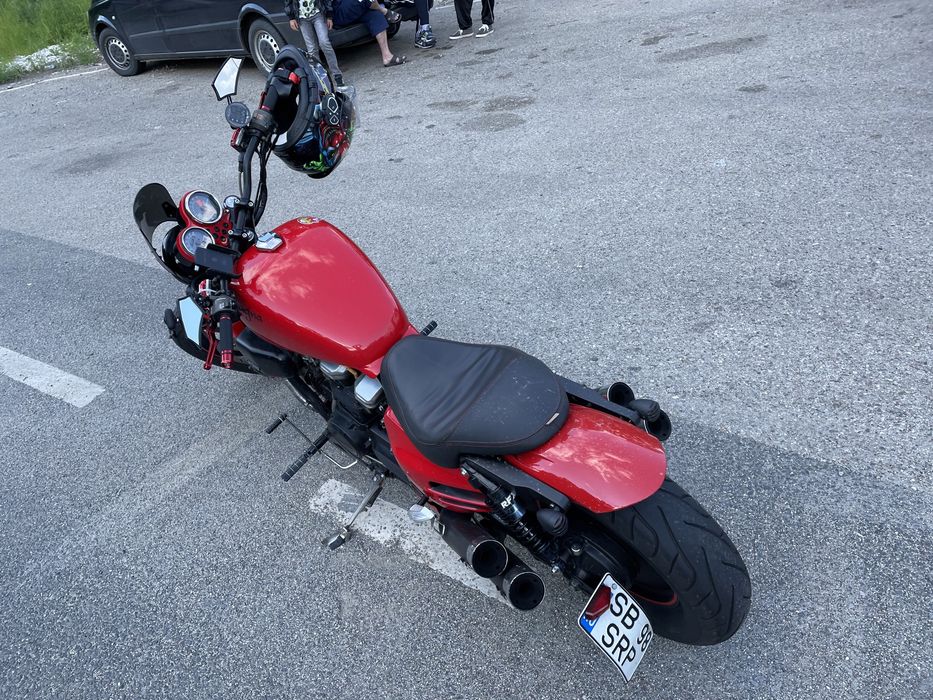 Honda VF750 Super Magna Custom