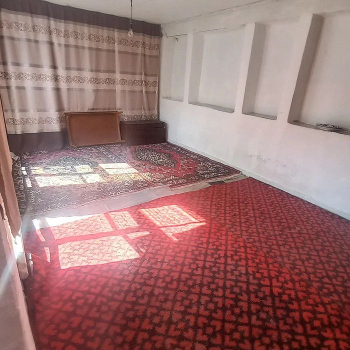 Учачтка "Чорсу бозор" да! сотилади!