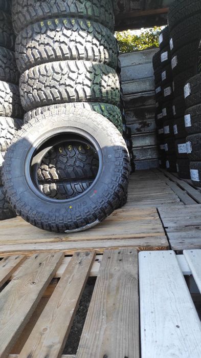 Гуми за джип офф Роуд 225 75 16 / 235 85 16 М/Т