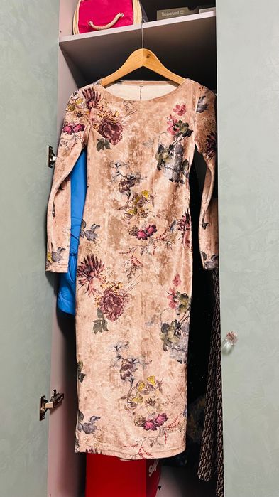 Платье из велюра