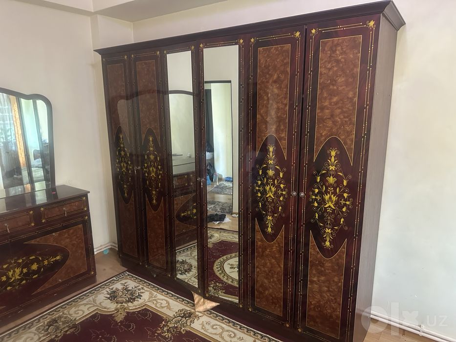 Shkaf mebel sotiladi