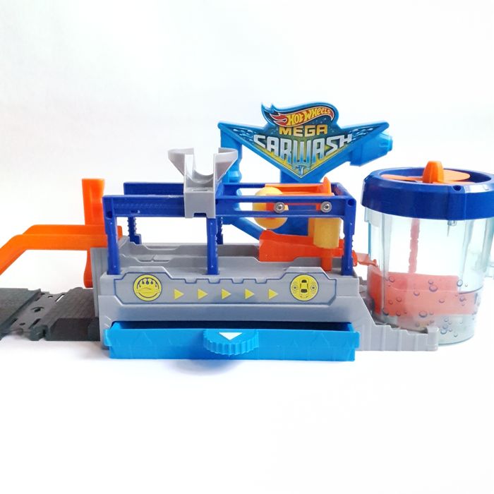 Hot Wheels писта- автомивка