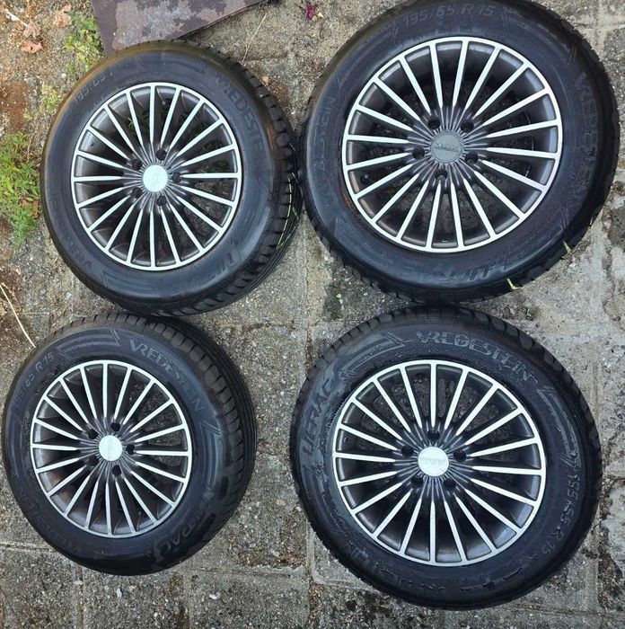 4 летни гуми Vredestein Ultrac 195/65 R15 DOT 2023 с джанти MAK