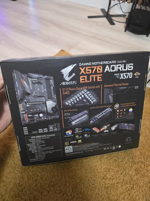 Placa de baza GIGABYTE X570 AORUS Elite