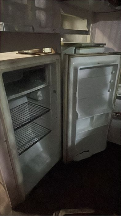 Продам холодильники с морозилкой