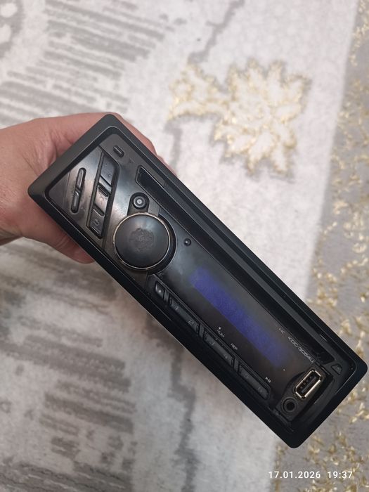 Продам магнитолу