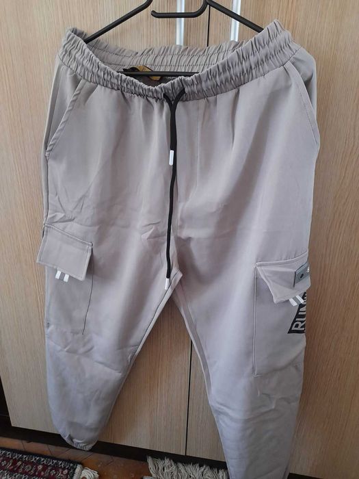 Продават се панталони МЪЖКИ само на 12 лева